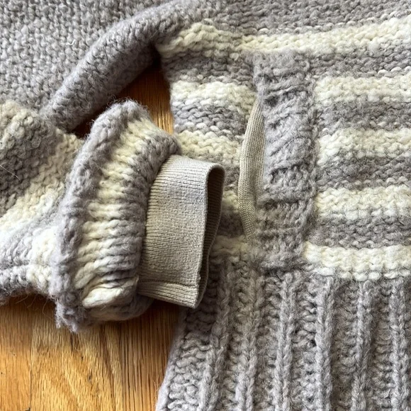 Marc by Marc Jacobs Zip Up Sweater, size M - Picture 5 of 5